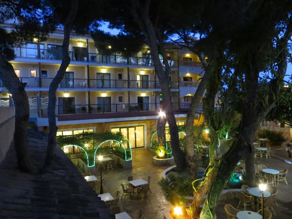 Hotel Baviera กาลารัตจาดา ภายนอก รูปภาพ
